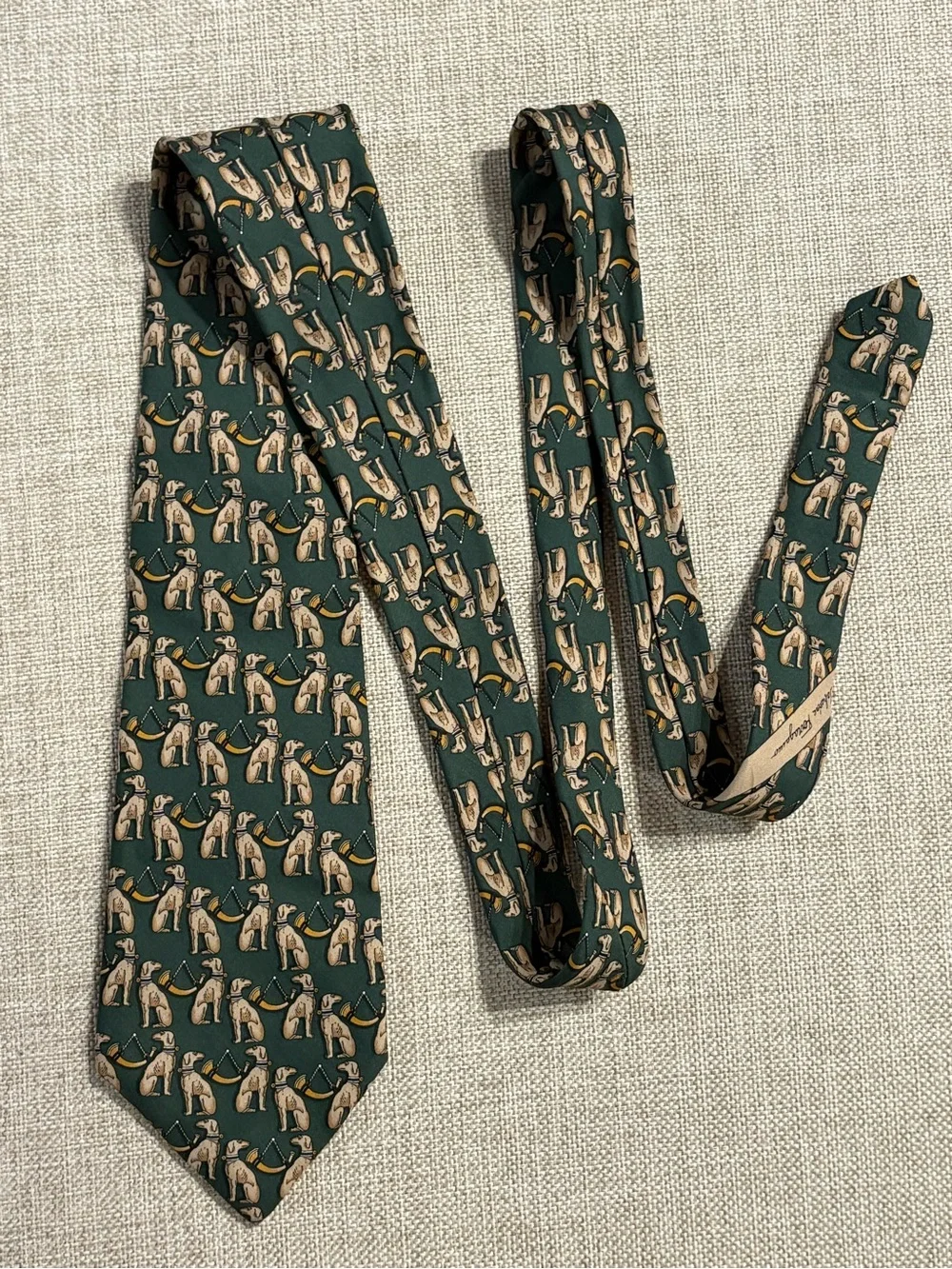 Salvatore Ferragamo Silk Tie Hunting Dogs Horn Green Made Italy